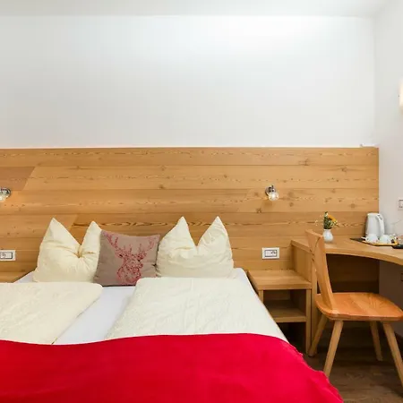 Jaegerhaus 3* Pellizzano