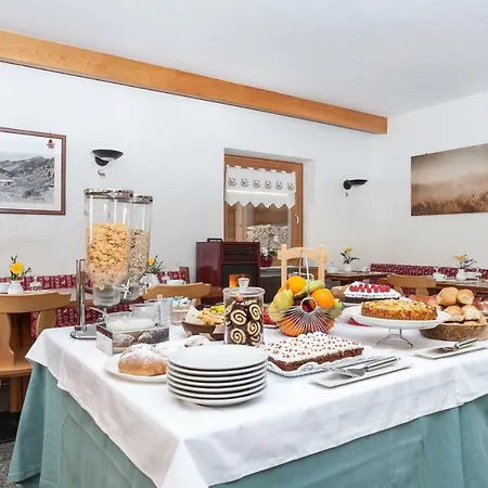 Guest house Jaegerhaus Pellizzano