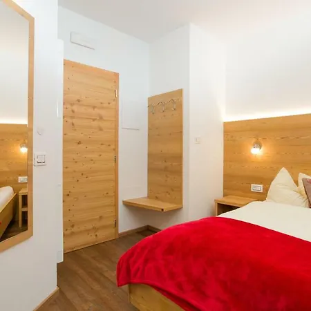 Jaegerhaus 3* Pellizzano